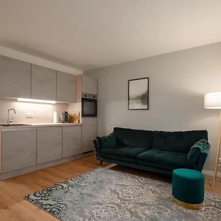 2-zimmer-apartment Mit Balkon - Naehe Sbahn Lauf an der Pegnitz